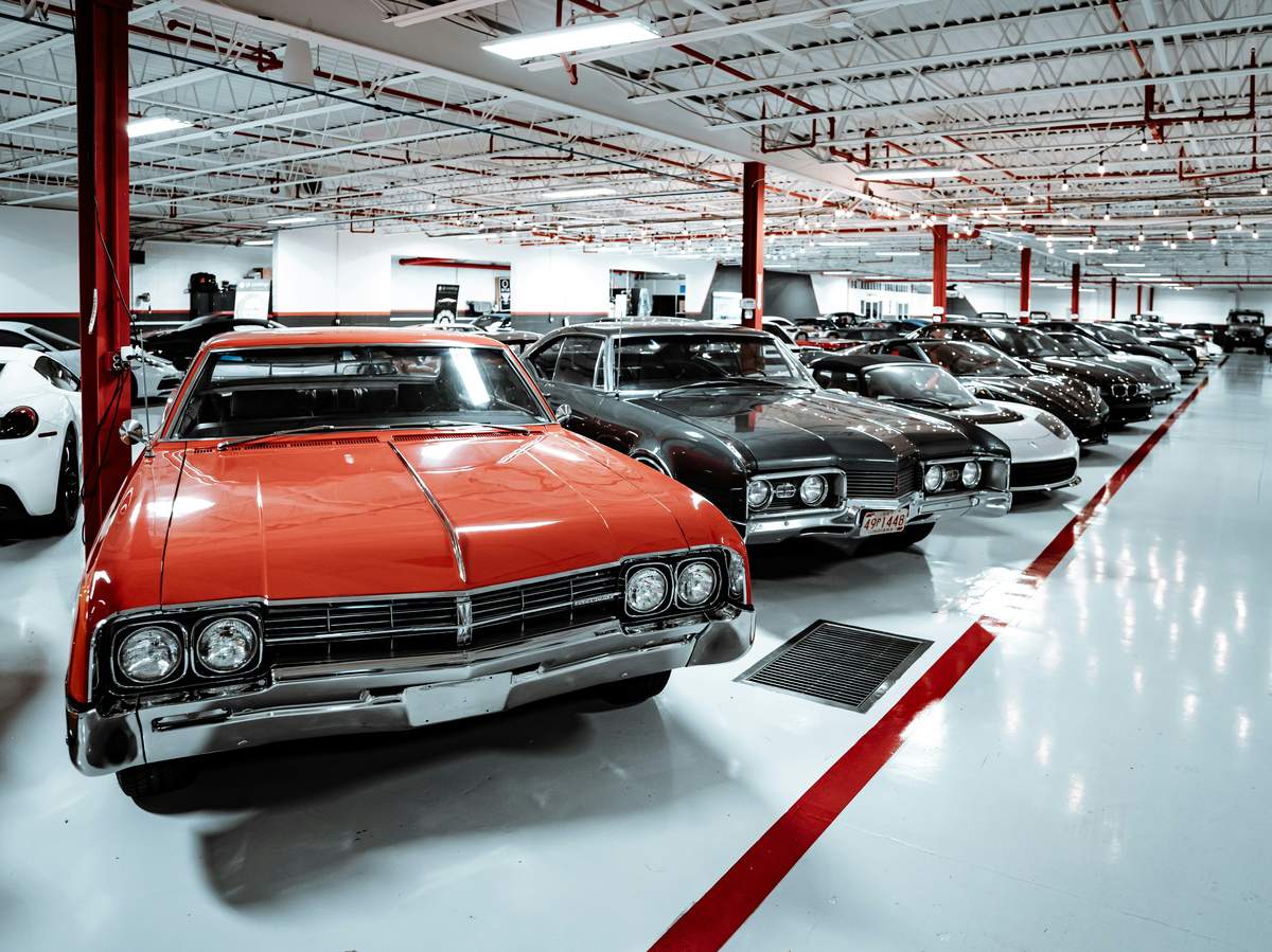 White epoxy floor in a classic-car storage warehouse